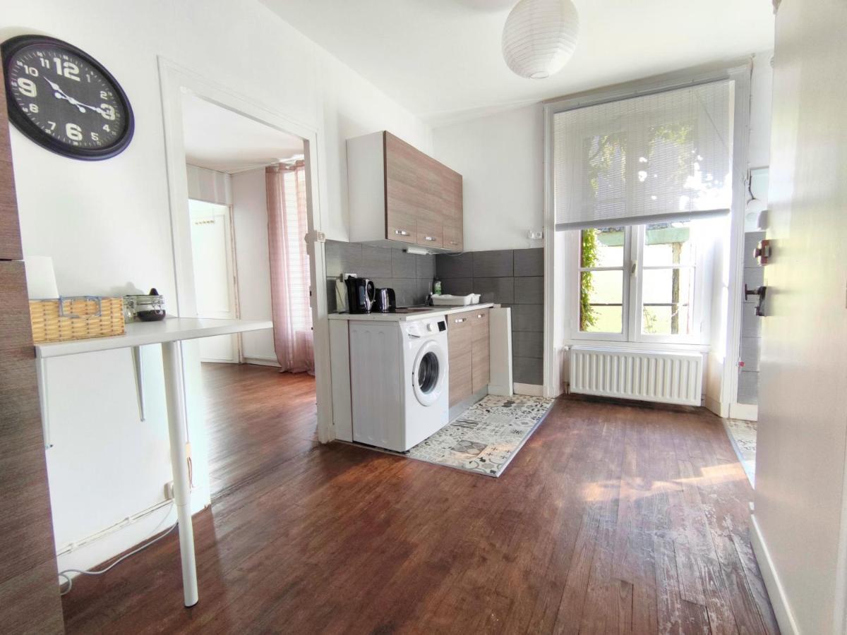 Number 22 - Le Dorat - Apartment One With Garden & Free Parking מראה חיצוני תמונה